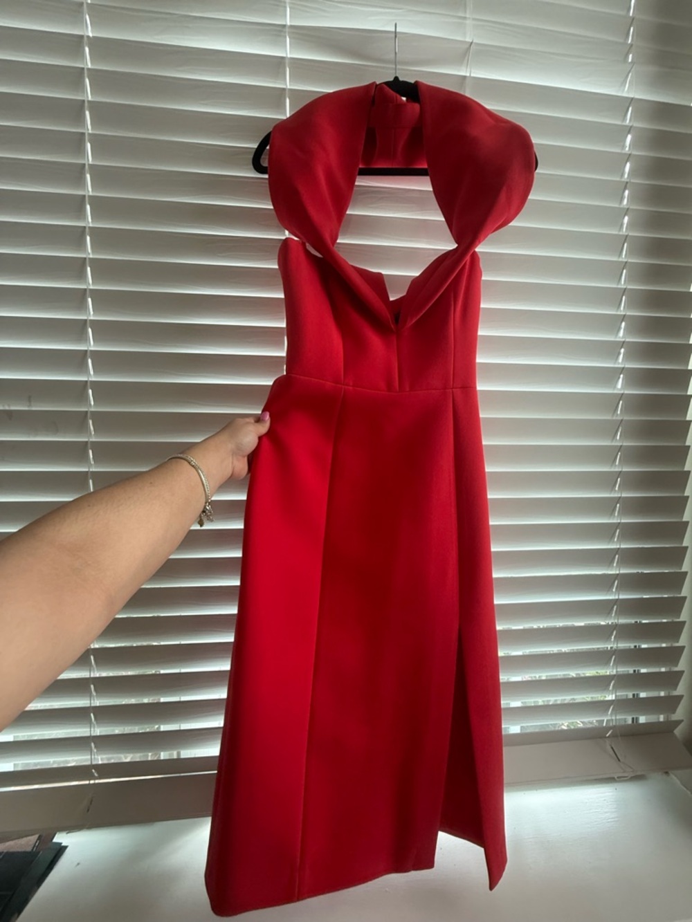 BCBG MAXAZRIA Amalie off the shoulder cocktail dress
